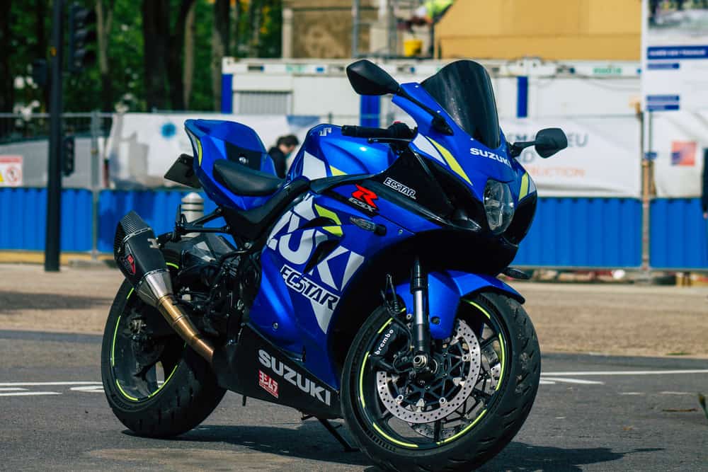 3. Suzuki GSX-R750 3. Suzuki GSX-R750